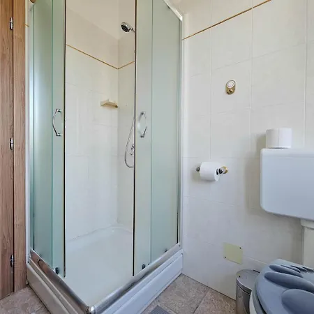 Stefi 2 Apartament Crveni Vrh
