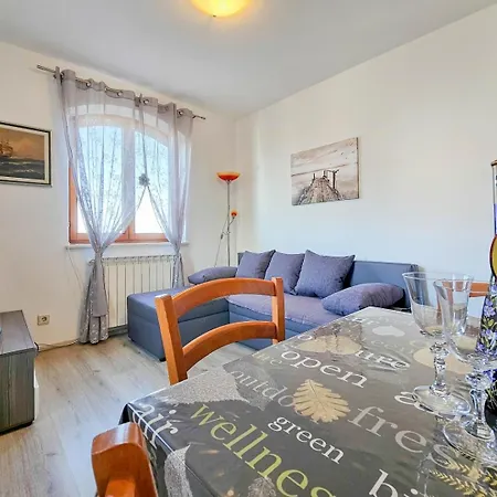 Stefi 2 * スルベニ・ブル