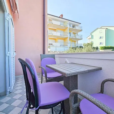 Apartment Stefi 2 *