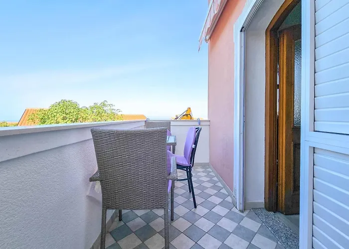 Appartement Stefi 2 *