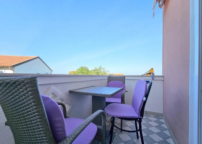 Stefi 2 * Crveni Vrh